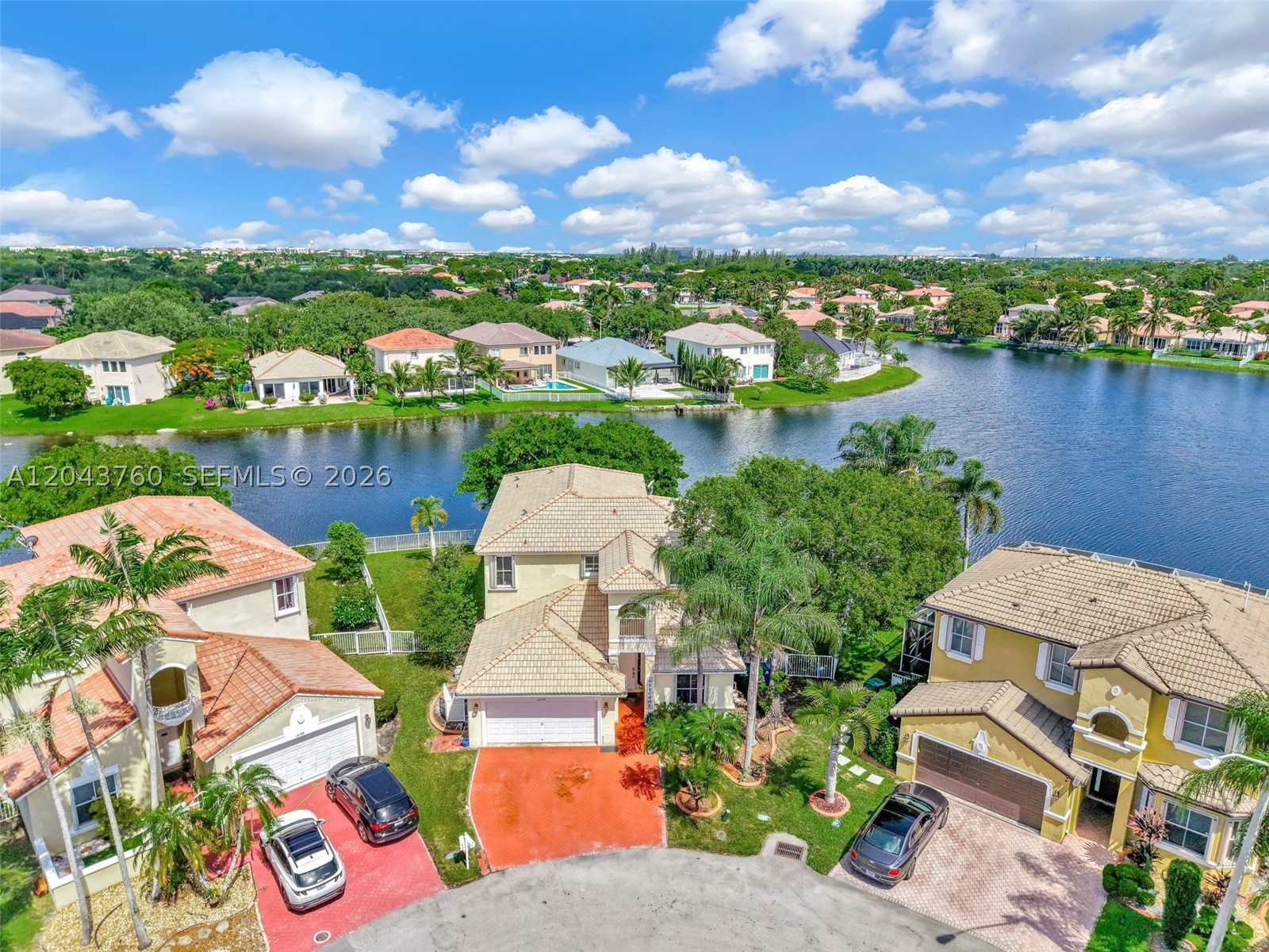 POD 9 AT MONARCH LAKES - Residential