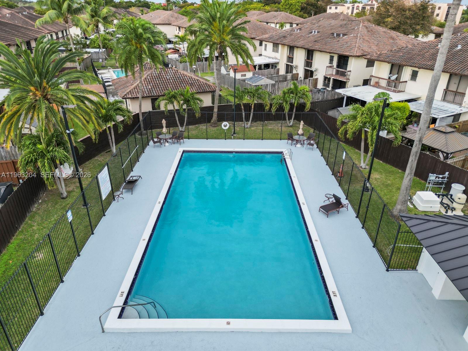 NEW PASEOS CASTELLANOS CO - Residential