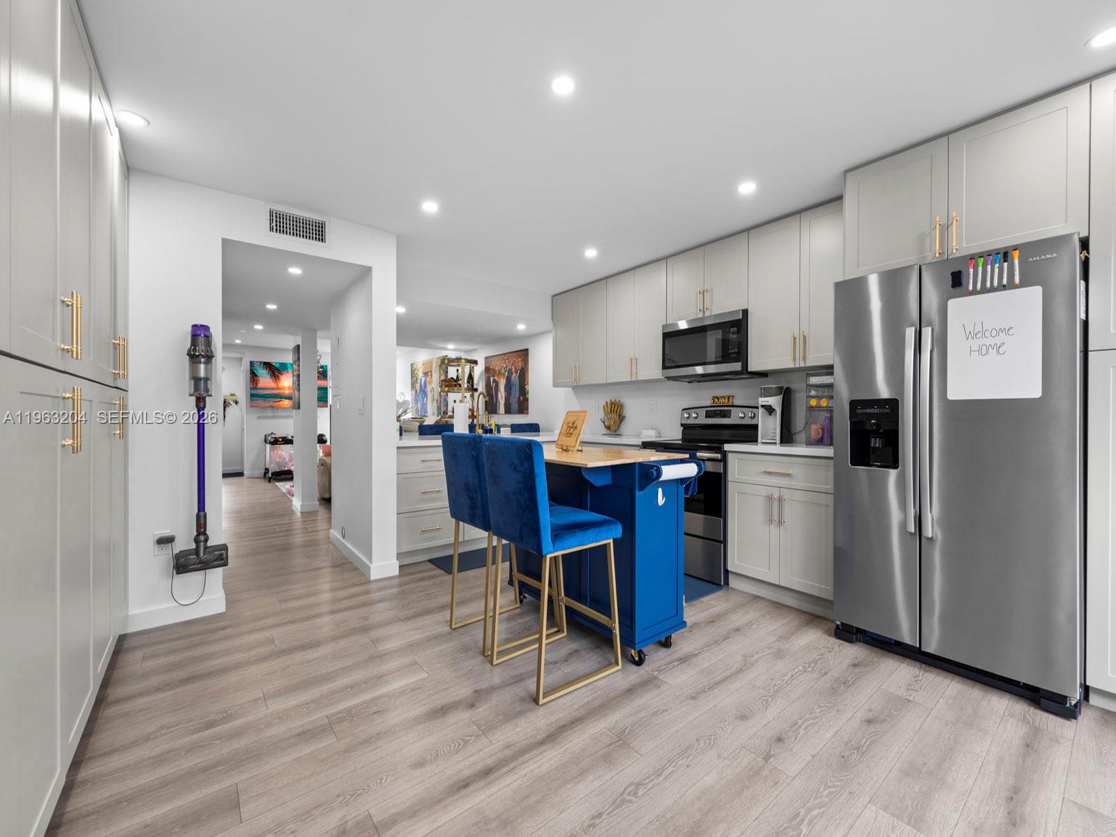 NEW PASEOS CASTELLANOS CO - Residential