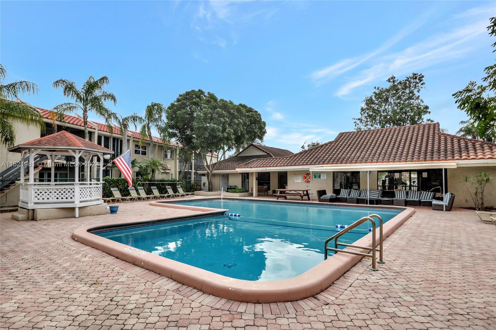 EMBARCADERO CONDO - Residential