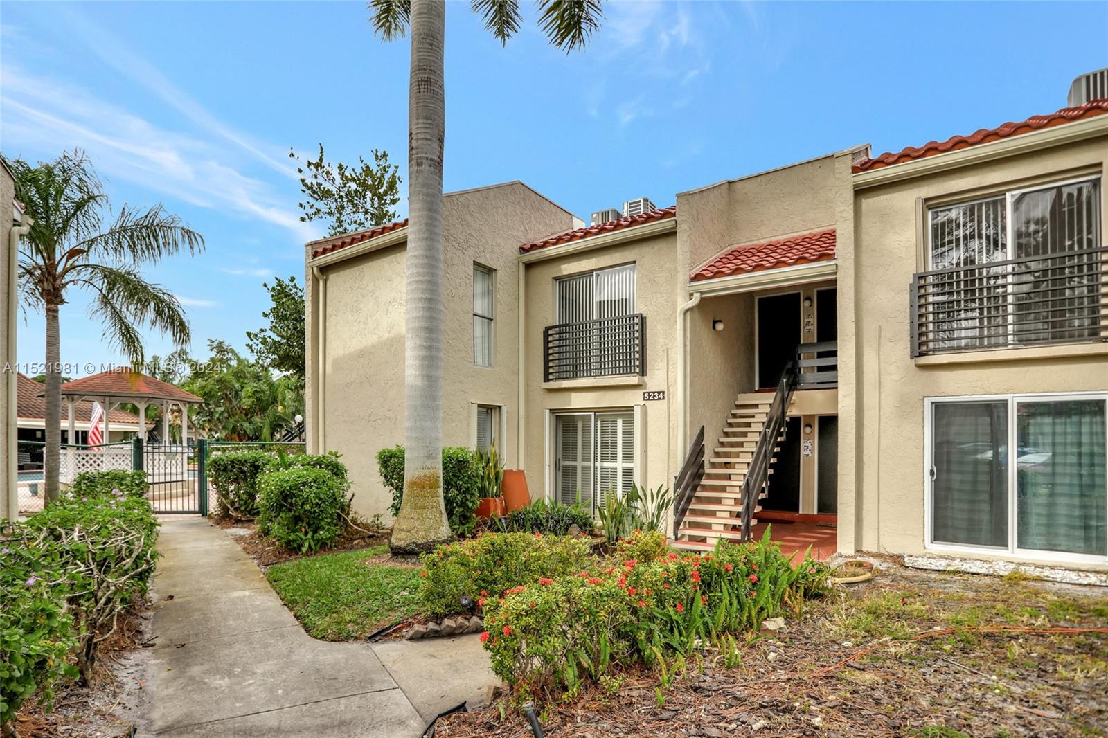 EMBARCADERO CONDO - Residential