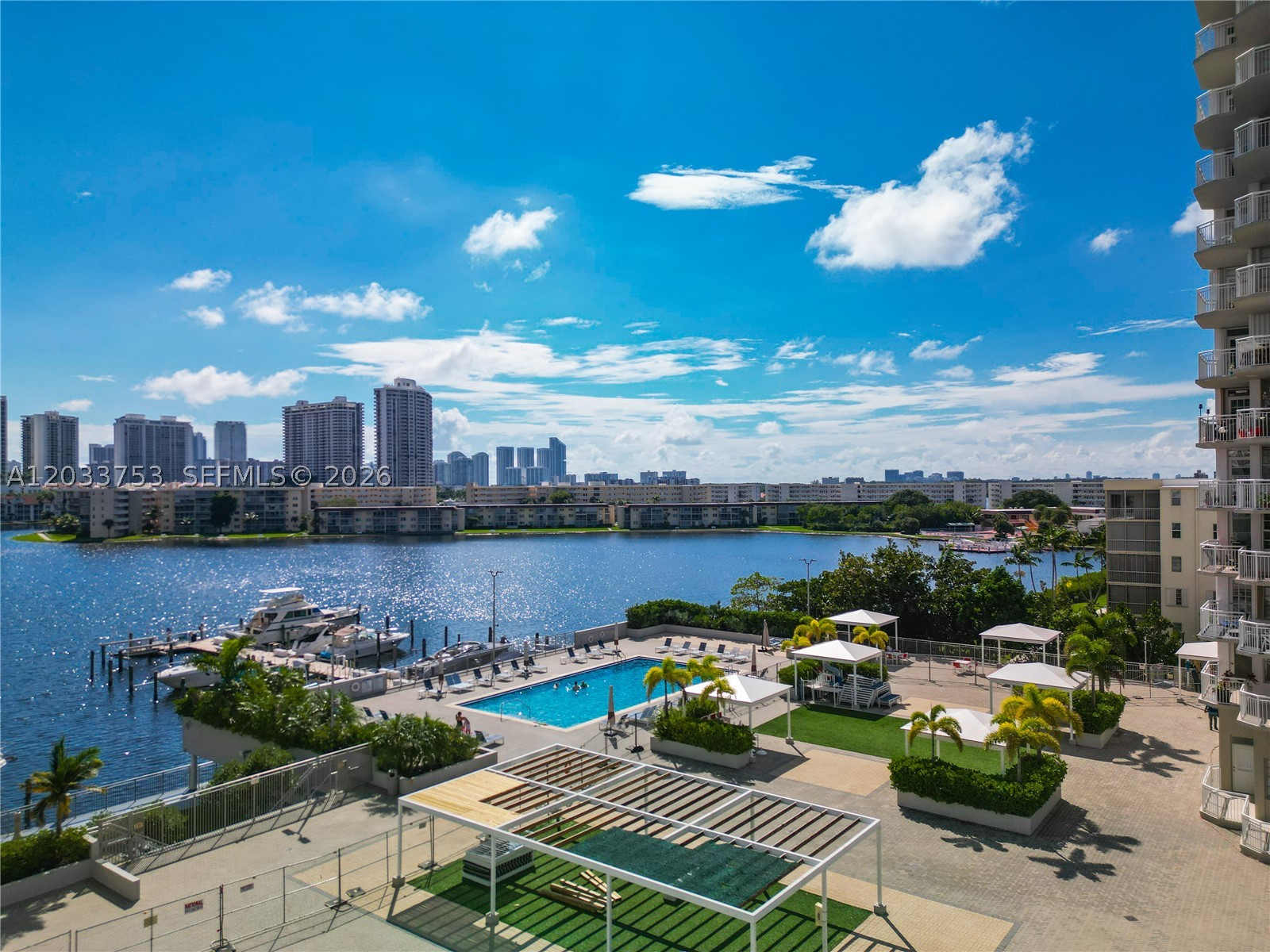 DEL PRADO MARINA - Residential