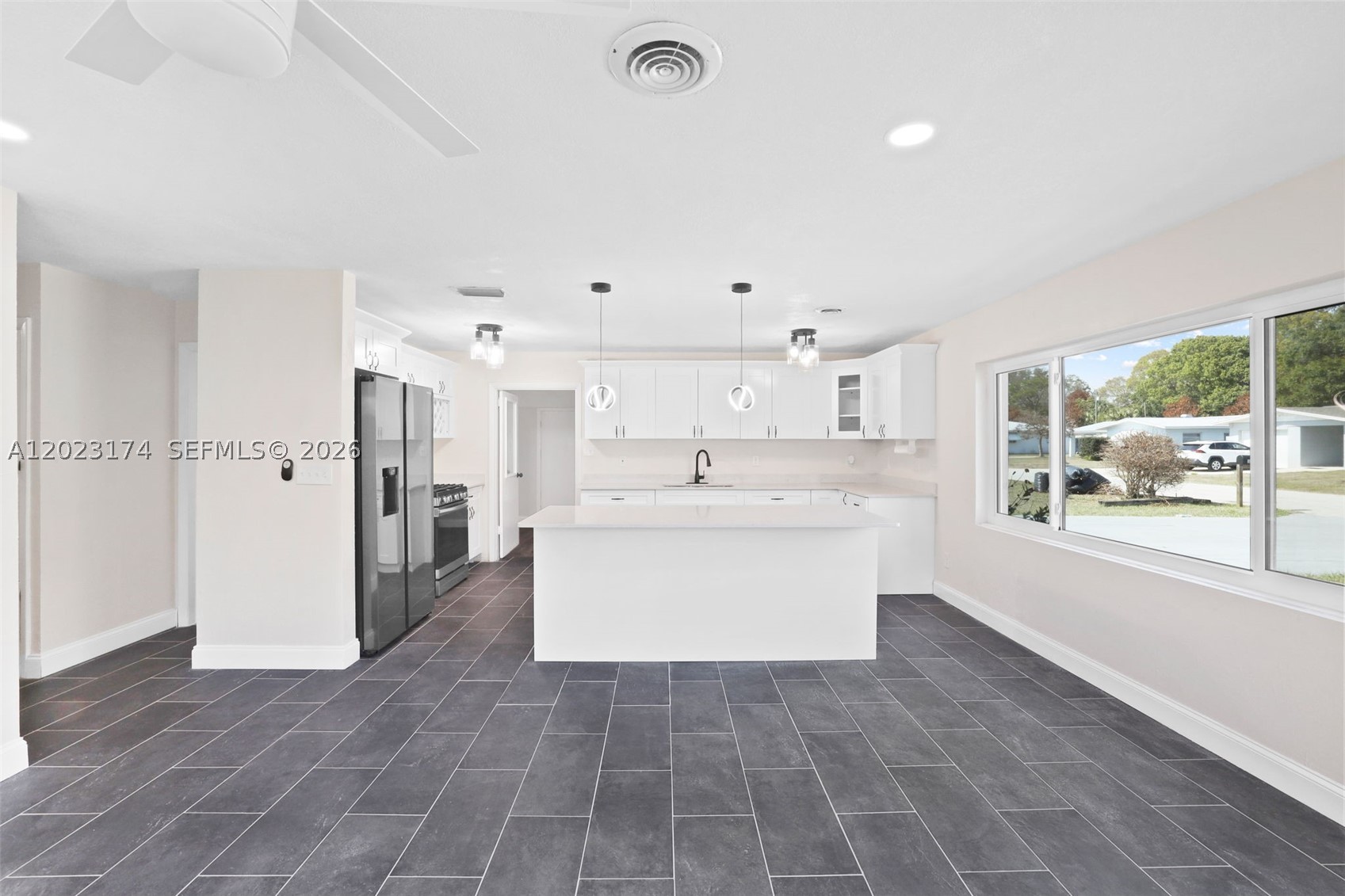 MARAVILLA ESTATES - Residential