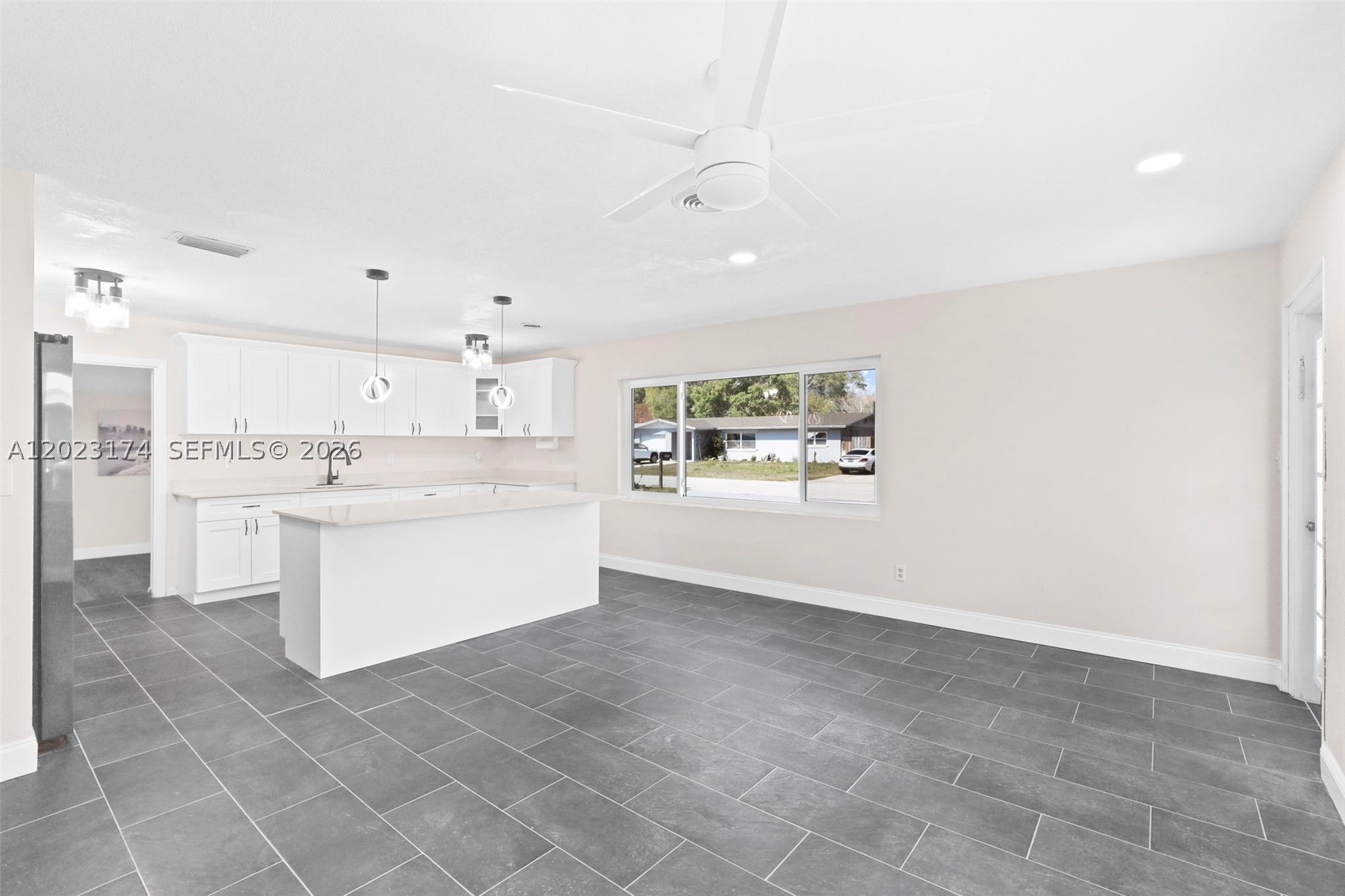 MARAVILLA ESTATES - Residential