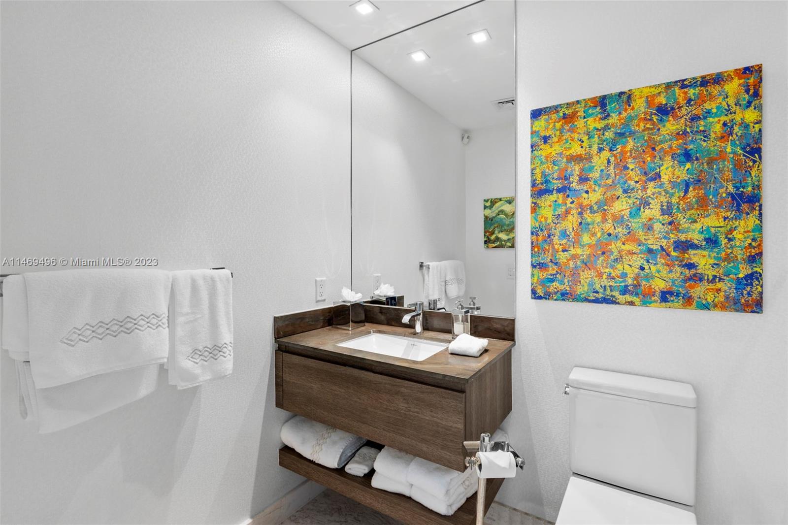 OCEANA KEY BISCAYNE CONDO - Residential