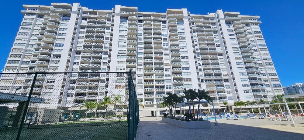 DEL PRADO MARINA - Residential
