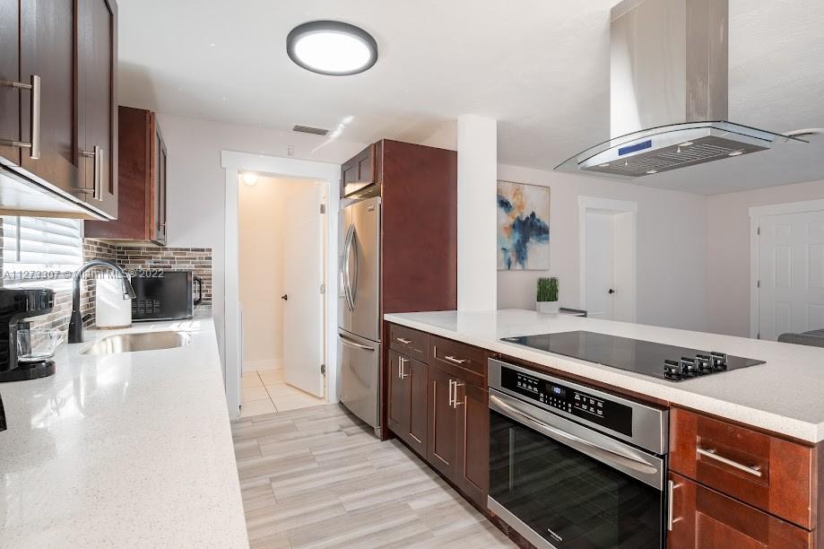 CARRIGAN VILLA - Residential Lease