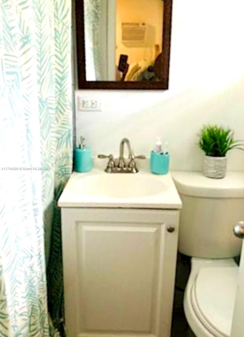 PAMELA VILLA - Residential Lease
