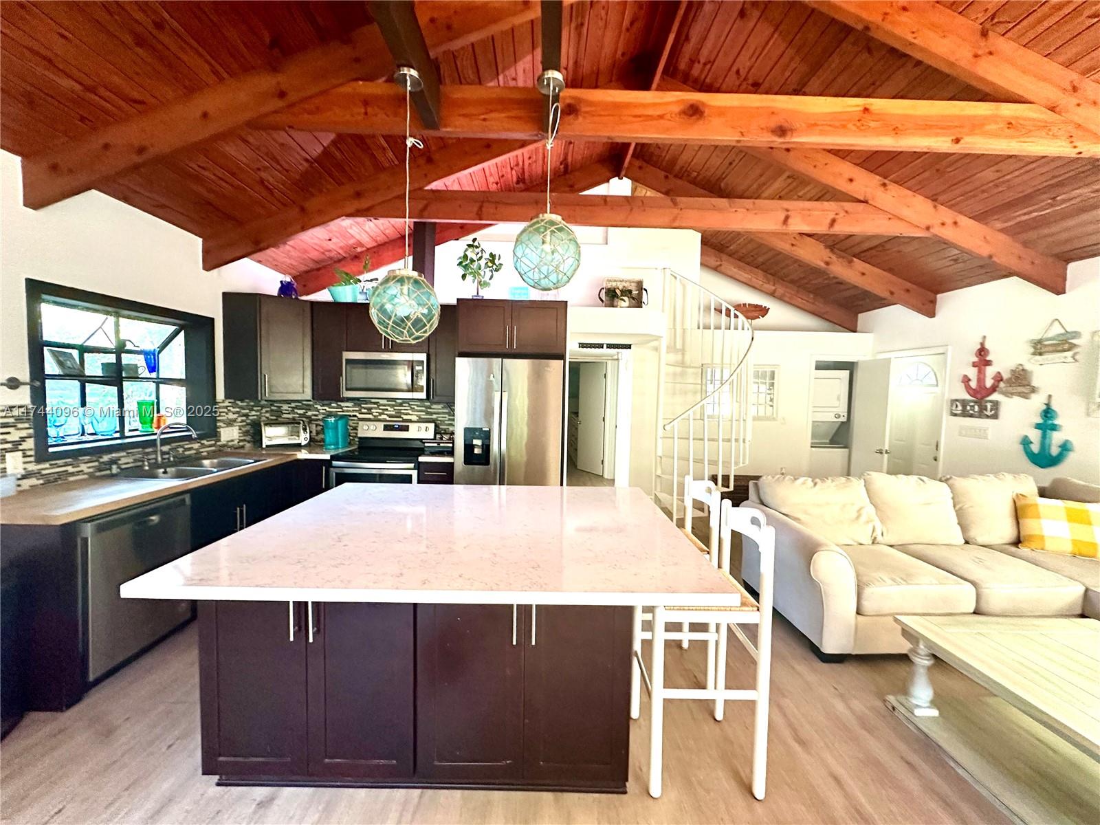 PAMELA VILLA - Residential Lease