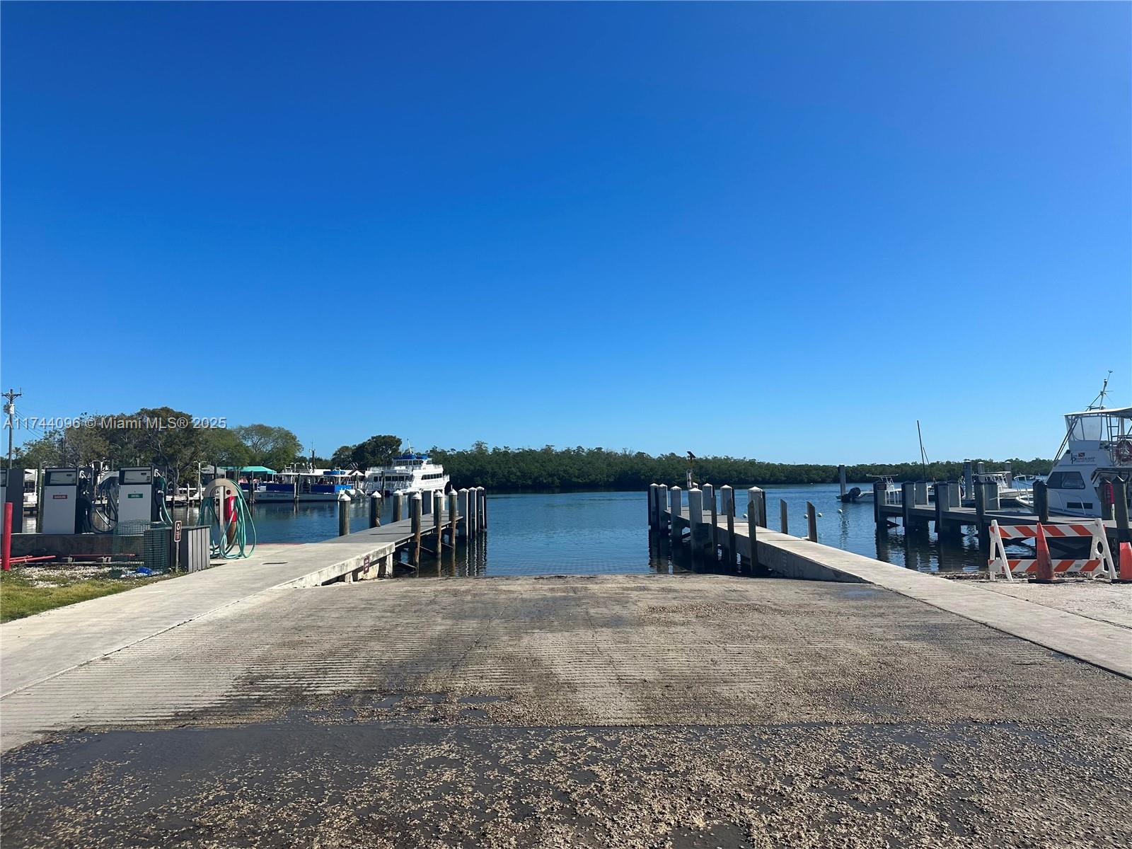 PAMELA VILLA - Residential Lease