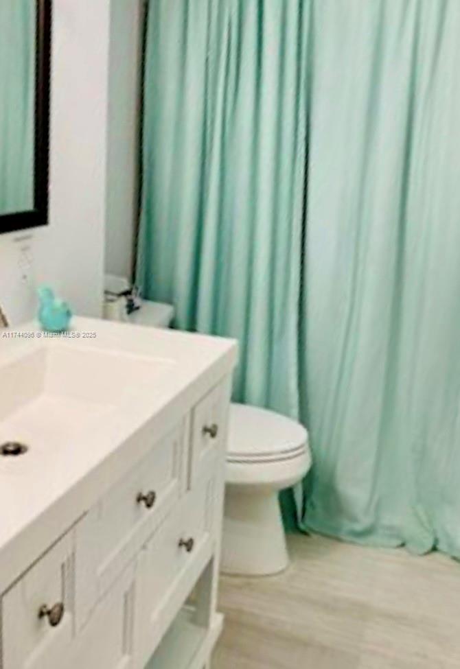 PAMELA VILLA - Residential Lease