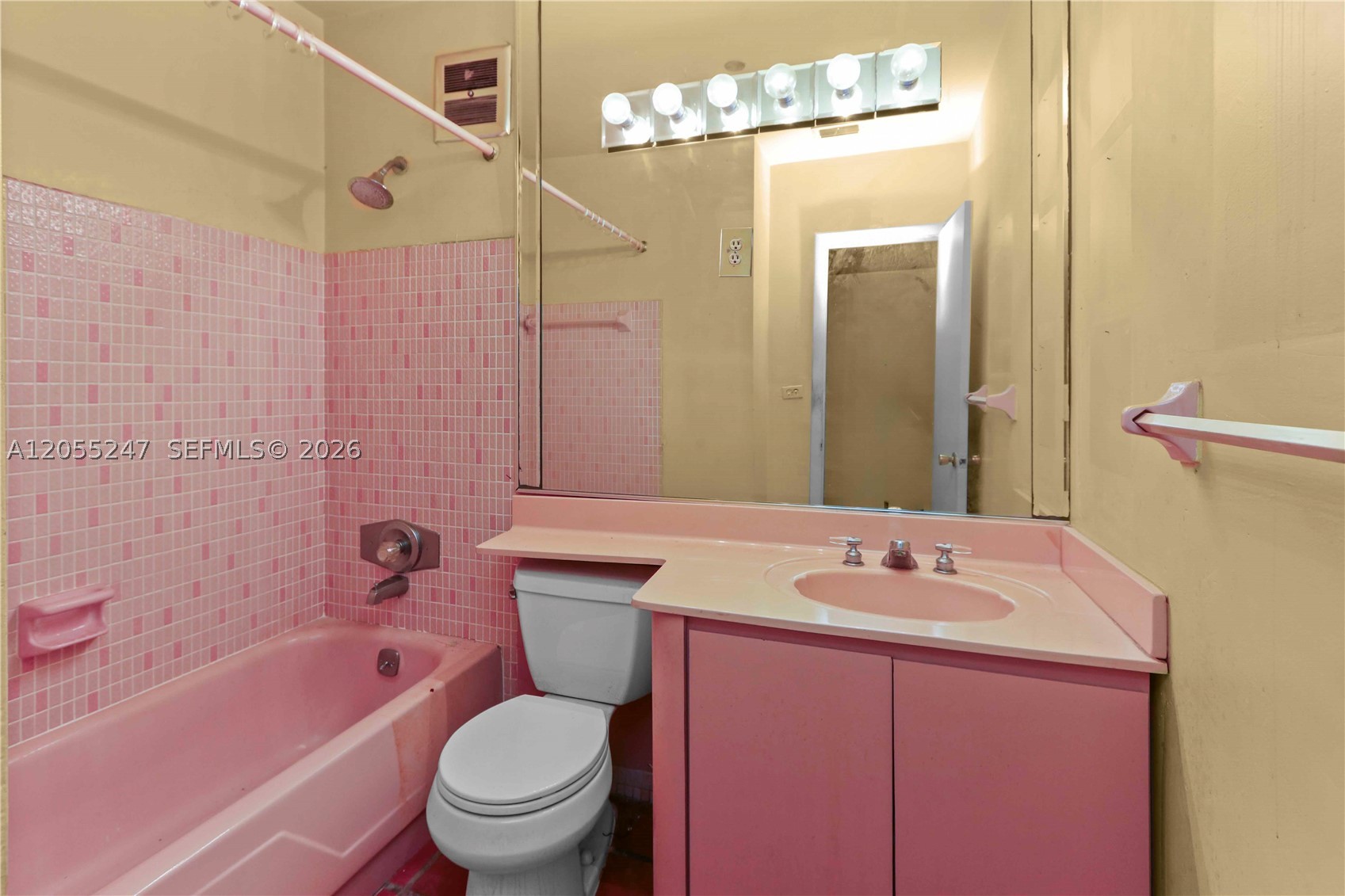 SOUTHERN ESTATES 9TH ADDN - Residential