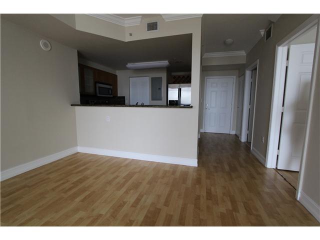 ALTOS DE MIAMI CONDO - Residential Lease