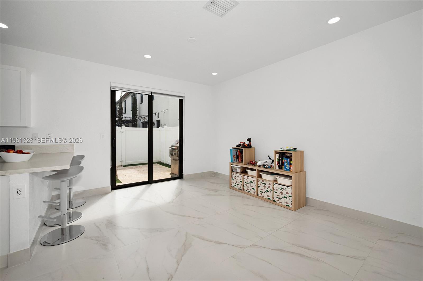 AQUABELLA SECTION ONE - Residential