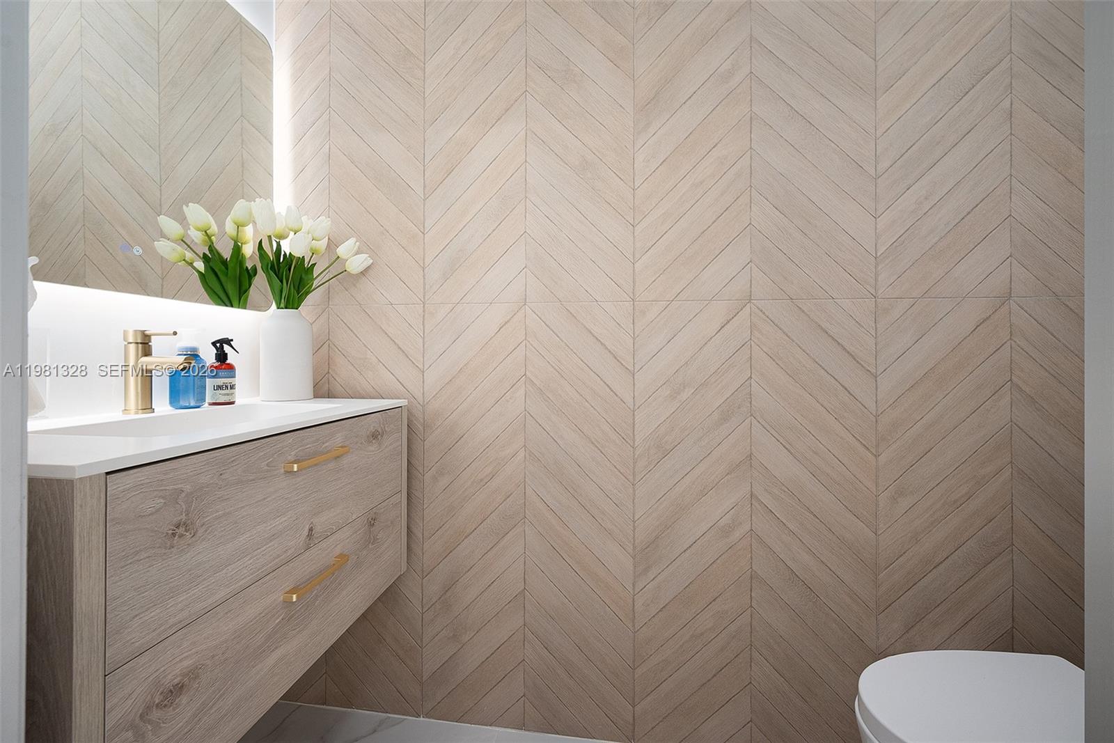 AQUABELLA SECTION ONE - Residential