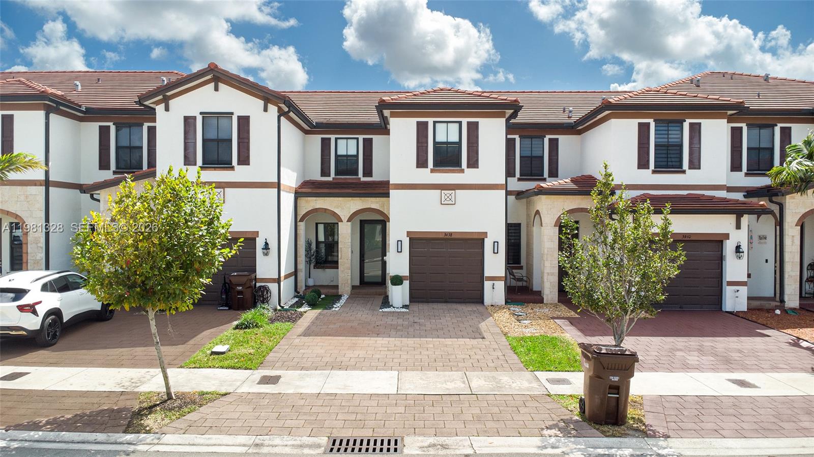 AQUABELLA SECTION ONE - Residential