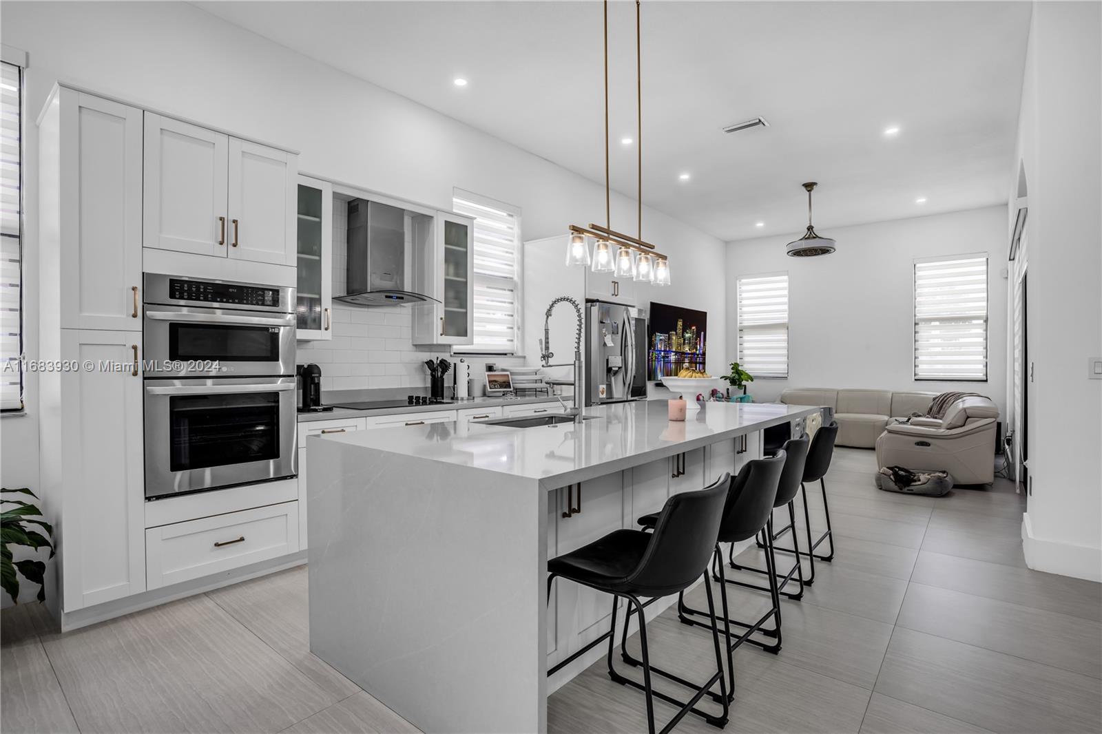 BISMARK HOMES AT VENEZIA - Residential