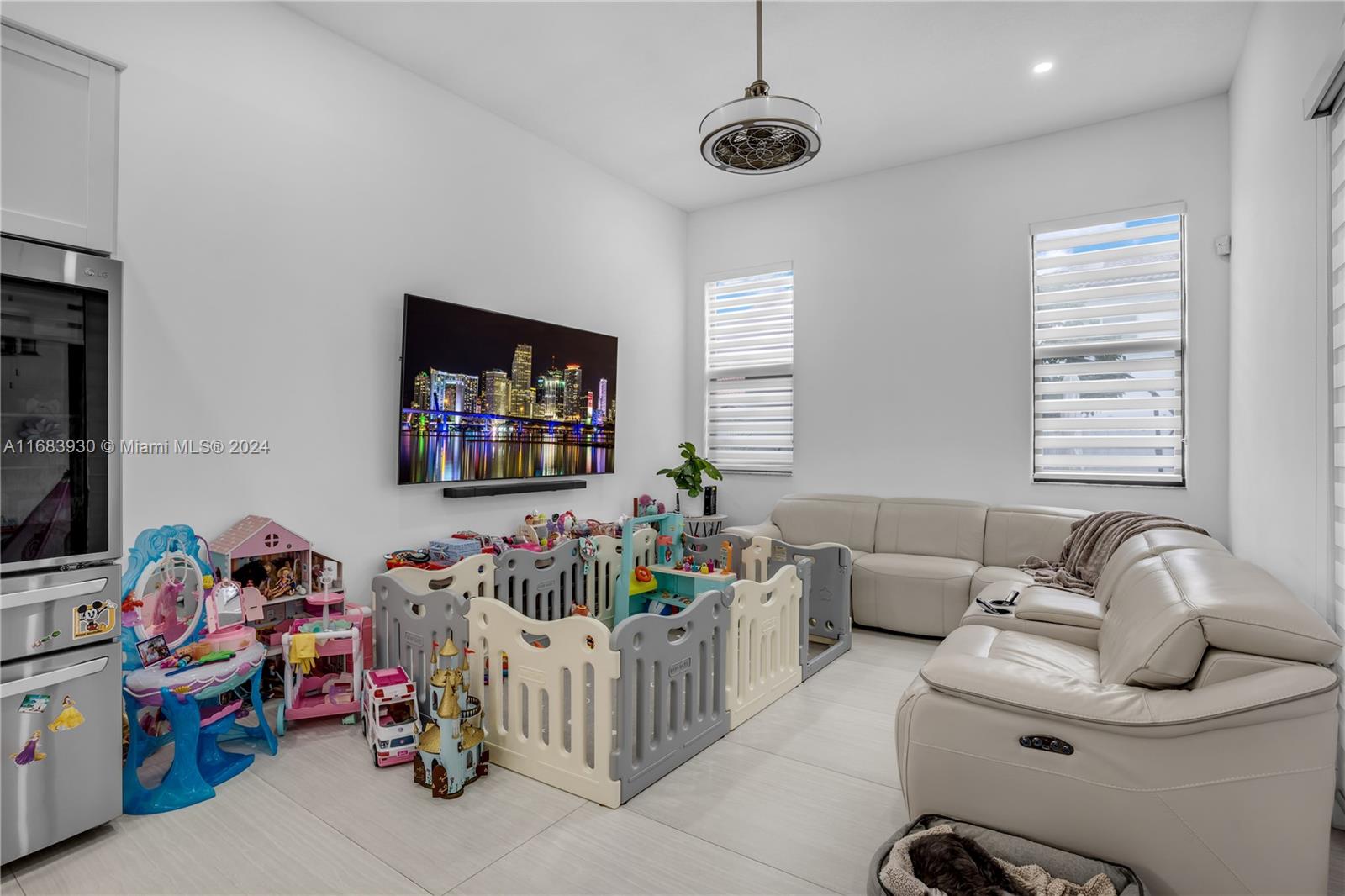 BISMARK HOMES AT VENEZIA - Residential