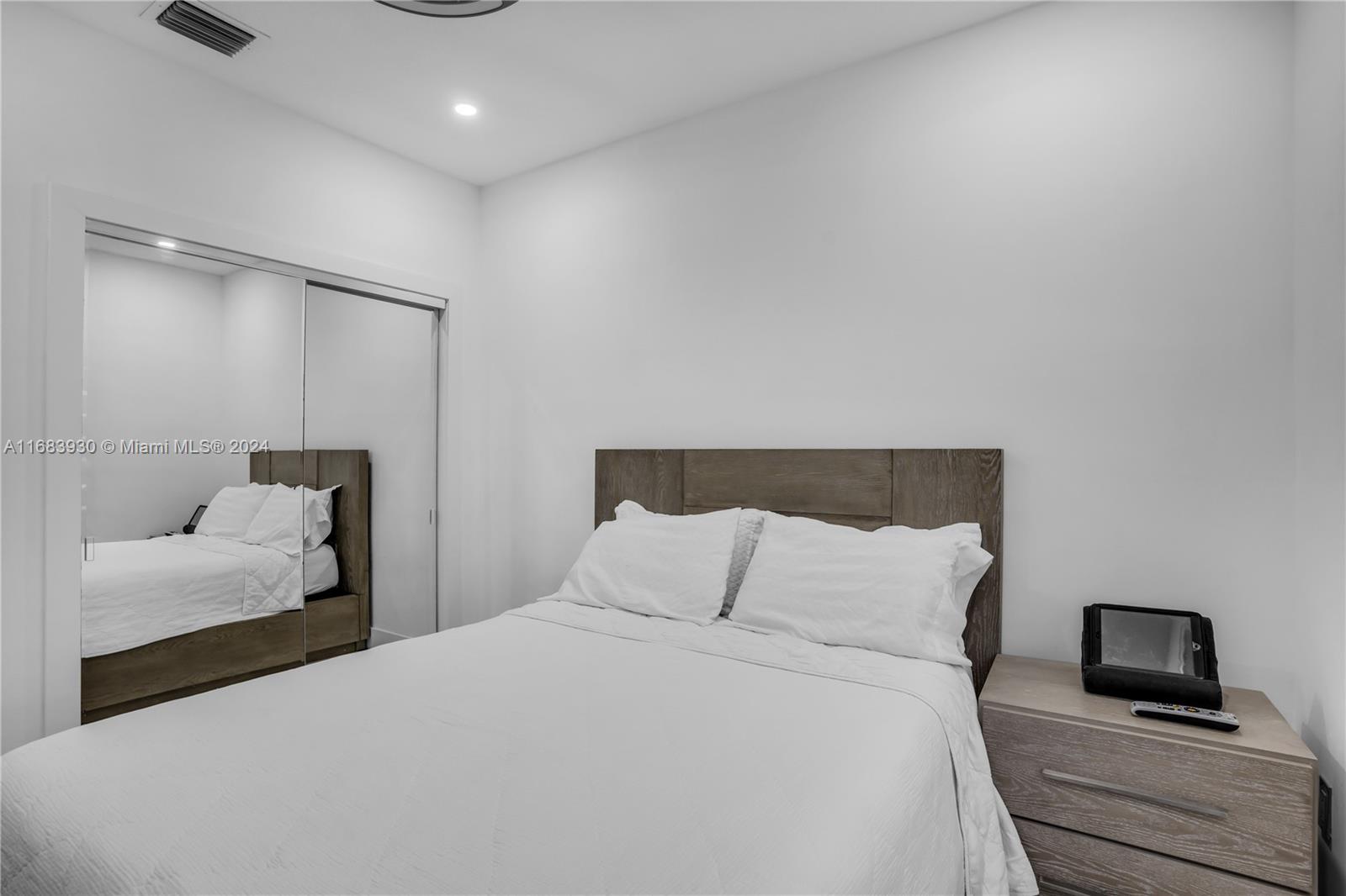 BISMARK HOMES AT VENEZIA - Residential
