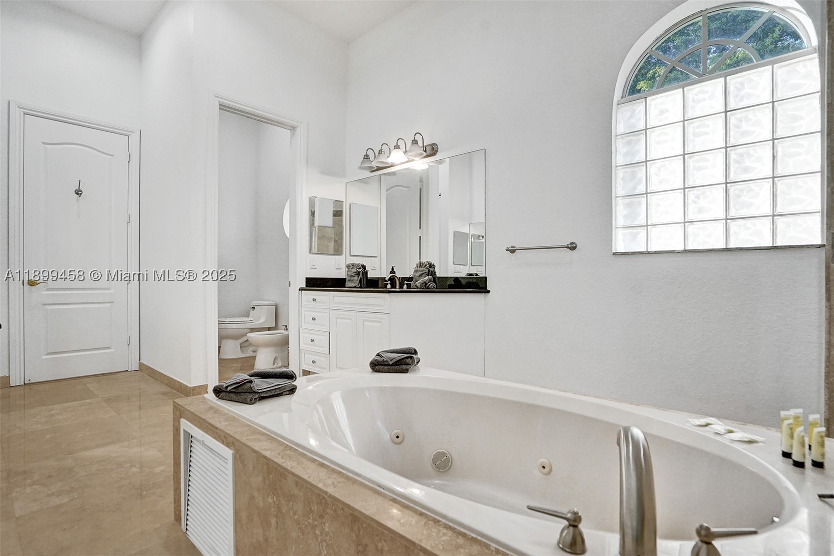 PINE MEADOW ESTATES - Residential