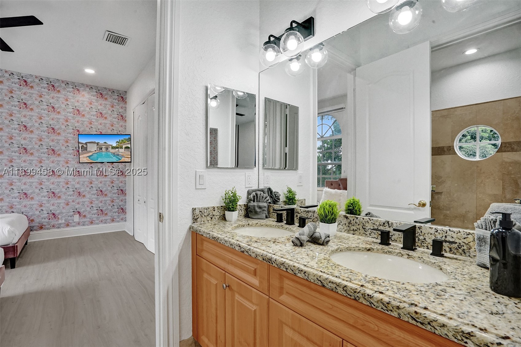 PINE MEADOW ESTATES - Residential