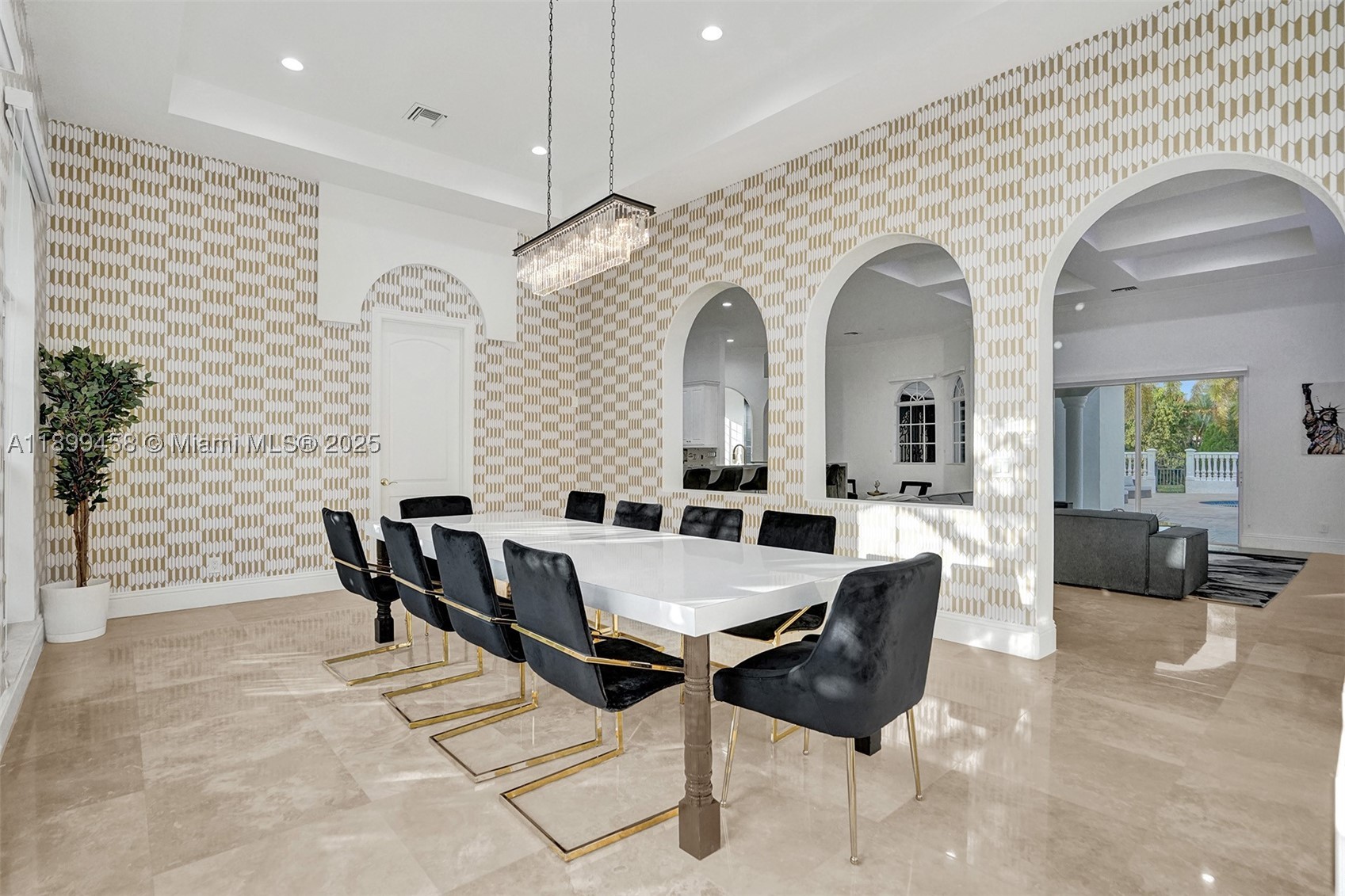 PINE MEADOW ESTATES - Residential