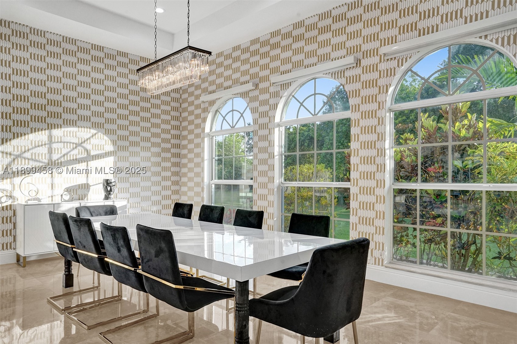 PINE MEADOW ESTATES - Residential