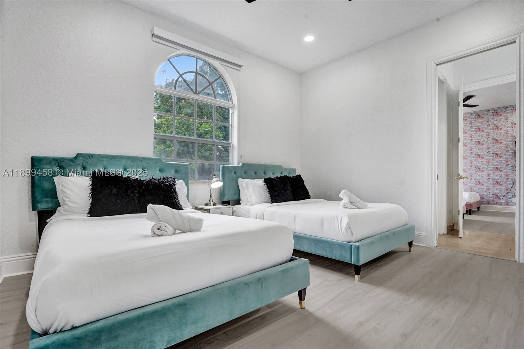 PINE MEADOW ESTATES - Residential