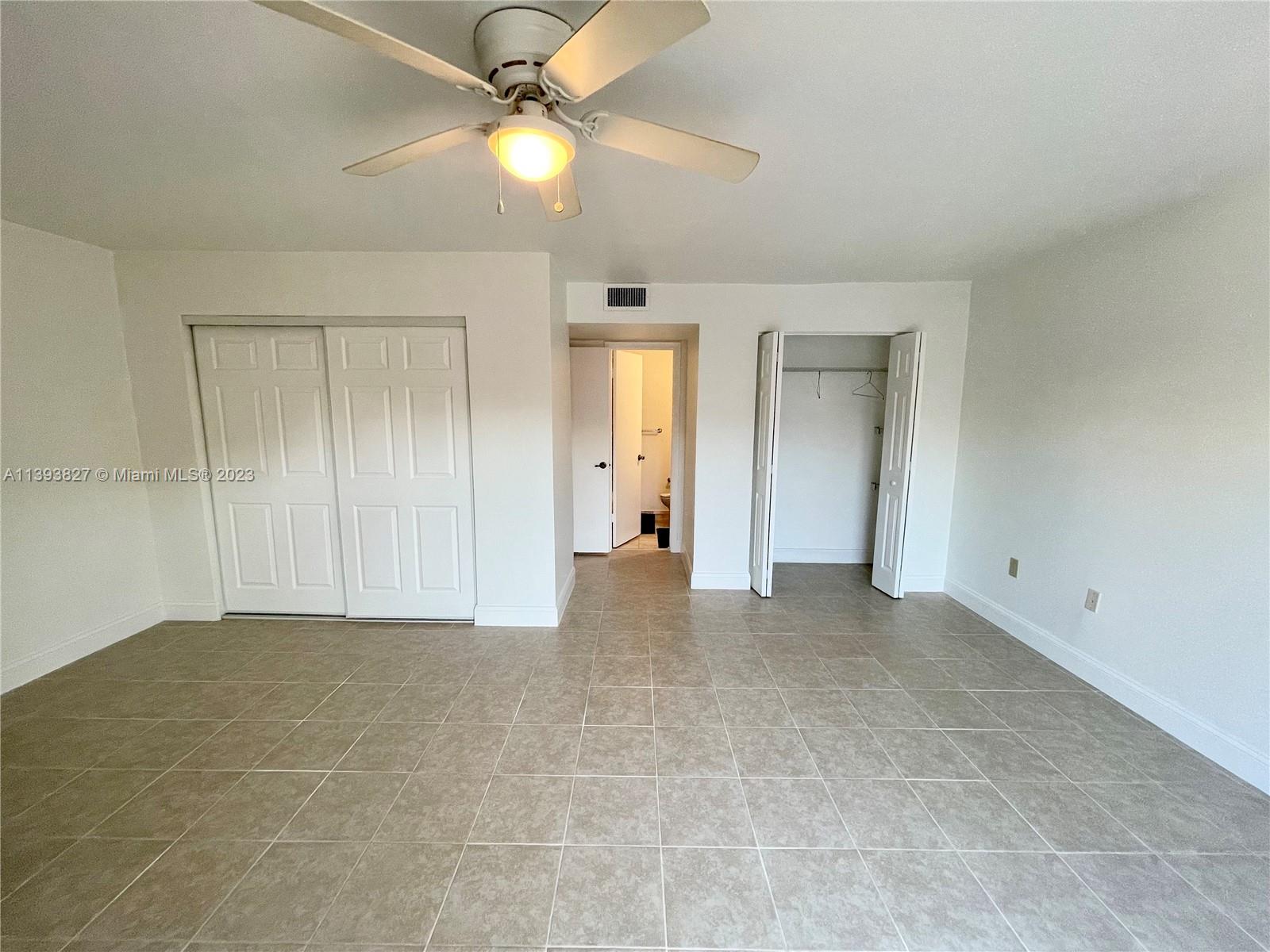 BEACH CLUB VILLAS CONDO I - Residential Lease