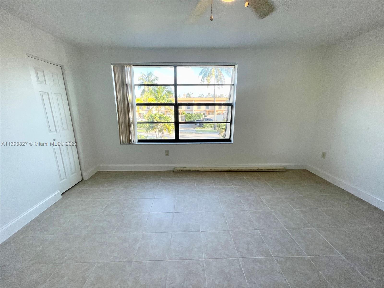 BEACH CLUB VILLAS CONDO I - Residential Lease