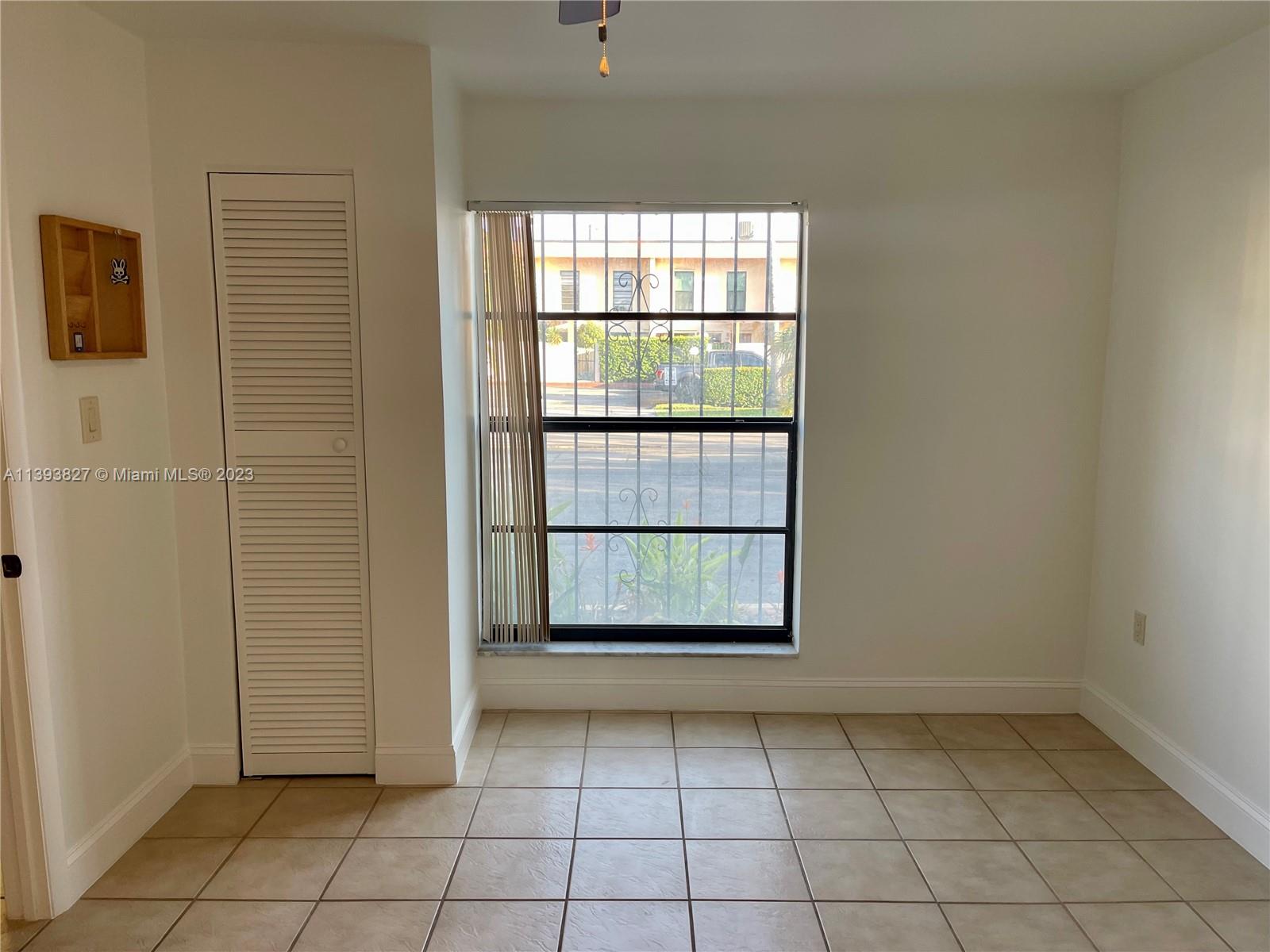BEACH CLUB VILLAS CONDO I - Residential Lease