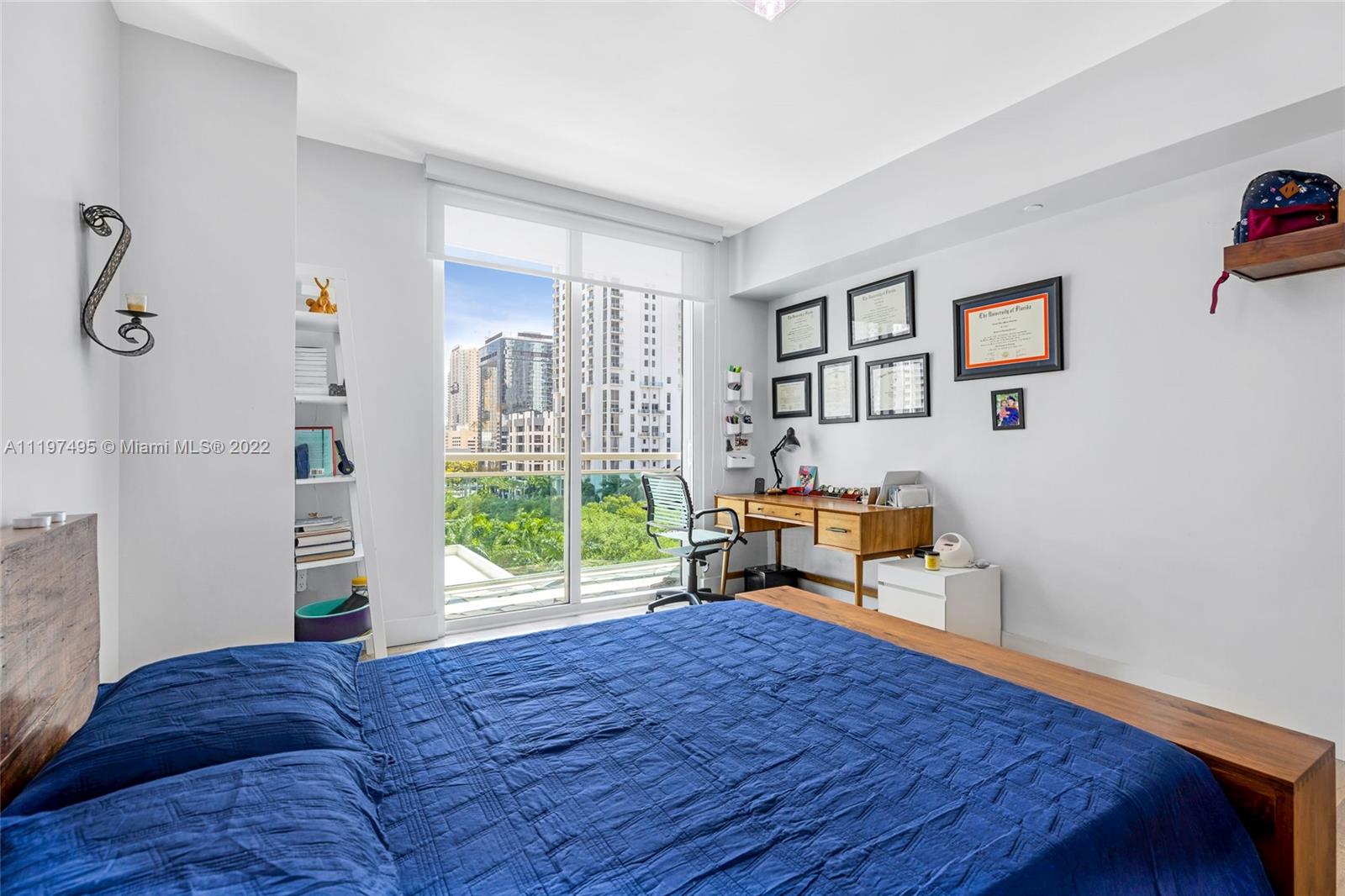 THE PLAZA 901 BRICKELL CO - Residential