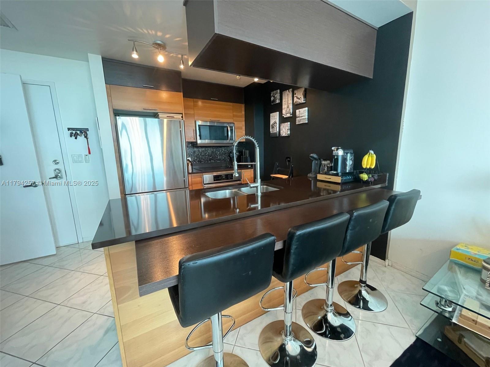 FOUR MIDTOWN MIAMI CONDO - Residential Lease