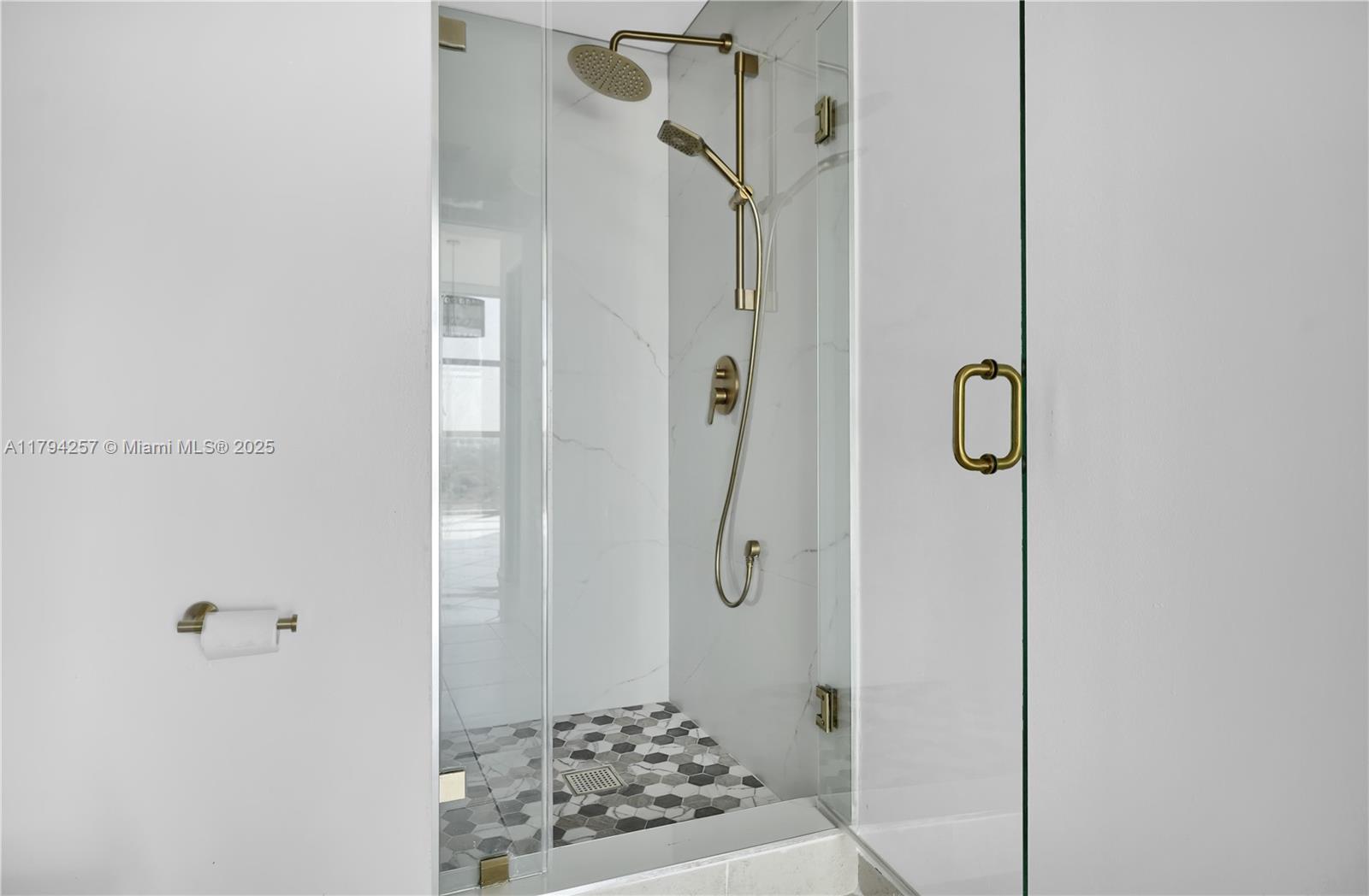 FOUR MIDTOWN MIAMI CONDO - Residential Lease