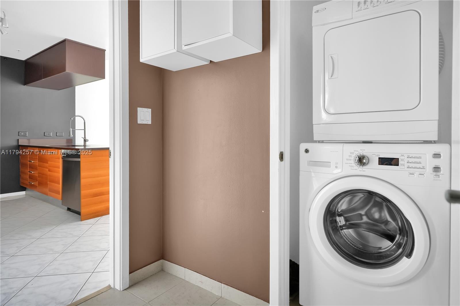 FOUR MIDTOWN MIAMI CONDO - Residential Lease