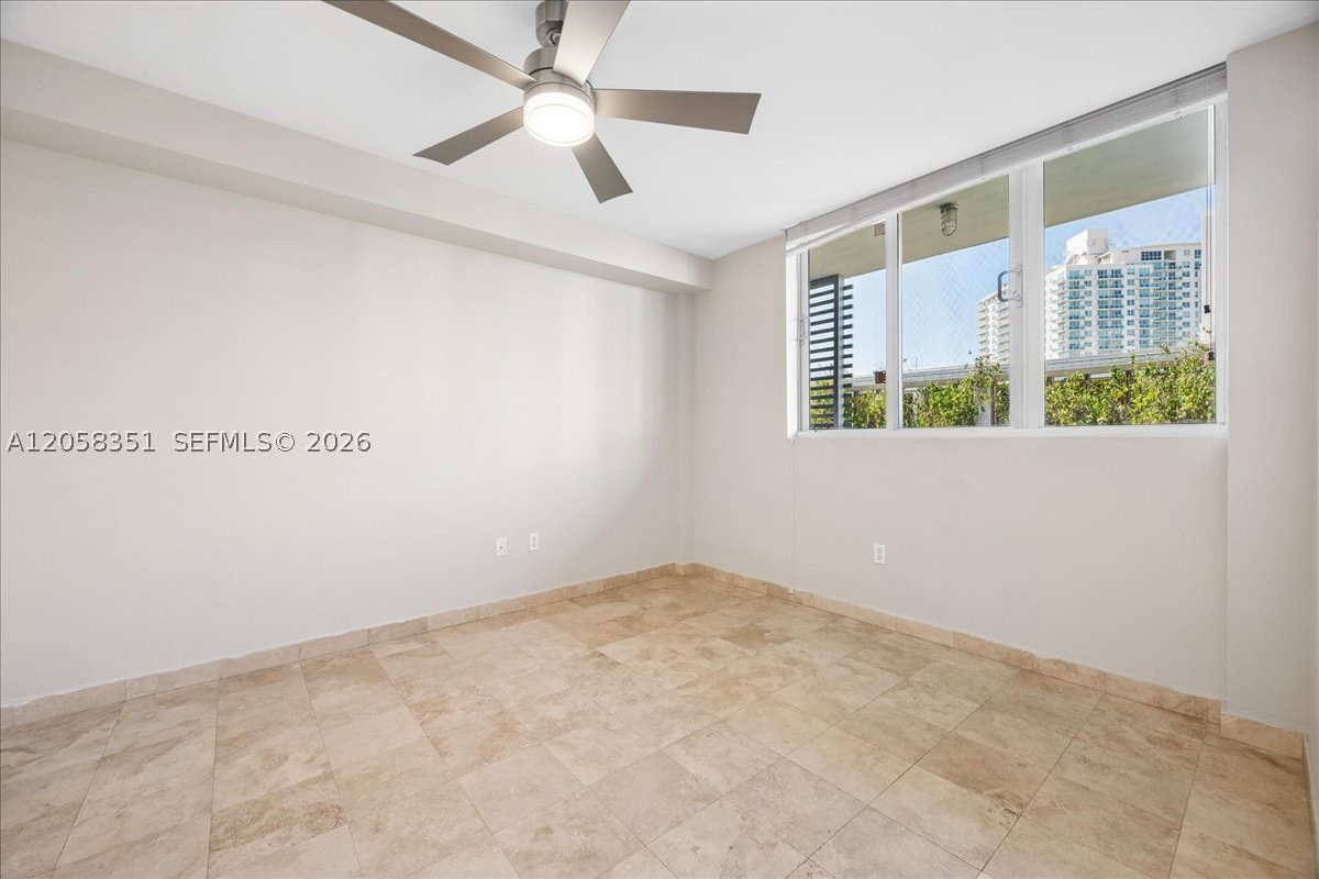 LOFTS AT MAYFAIR CONDO - Residential