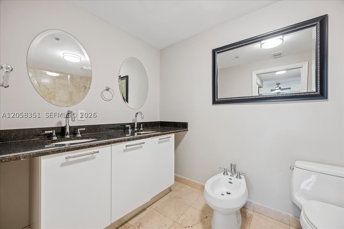 LOFTS AT MAYFAIR CONDO - Residential
