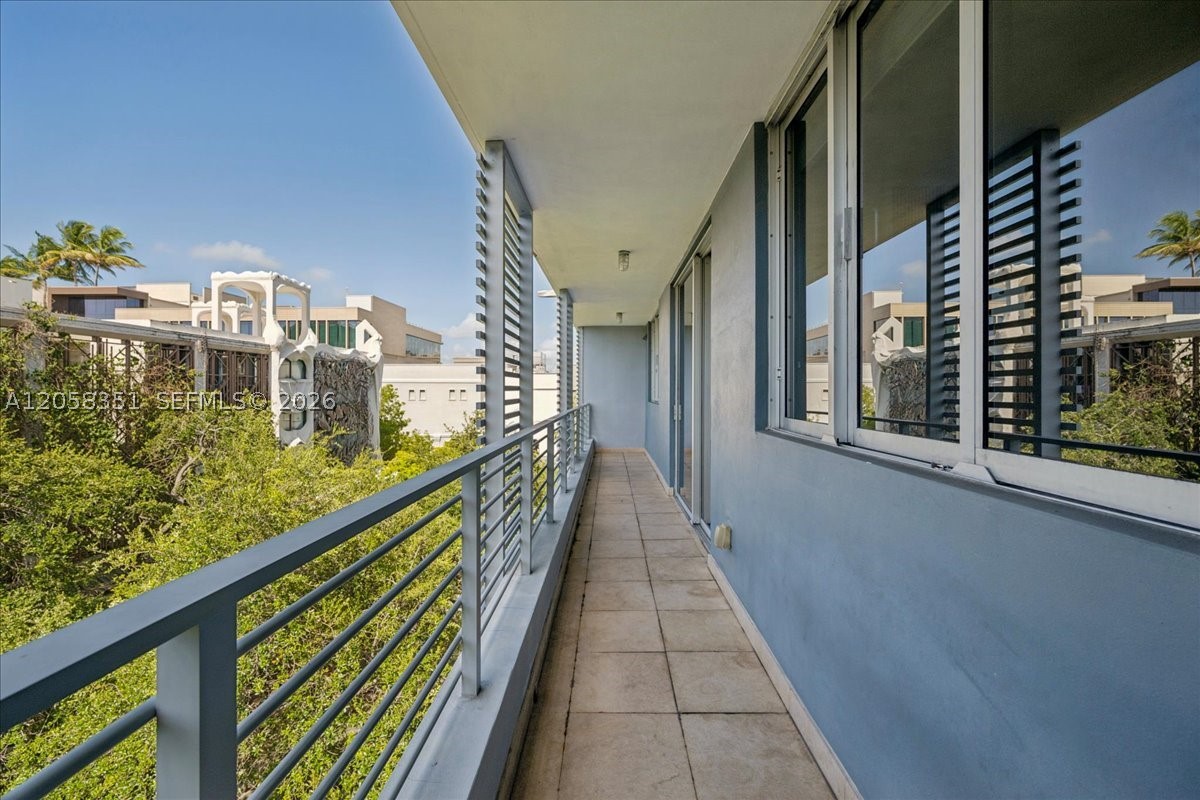 LOFTS AT MAYFAIR CONDO - Residential
