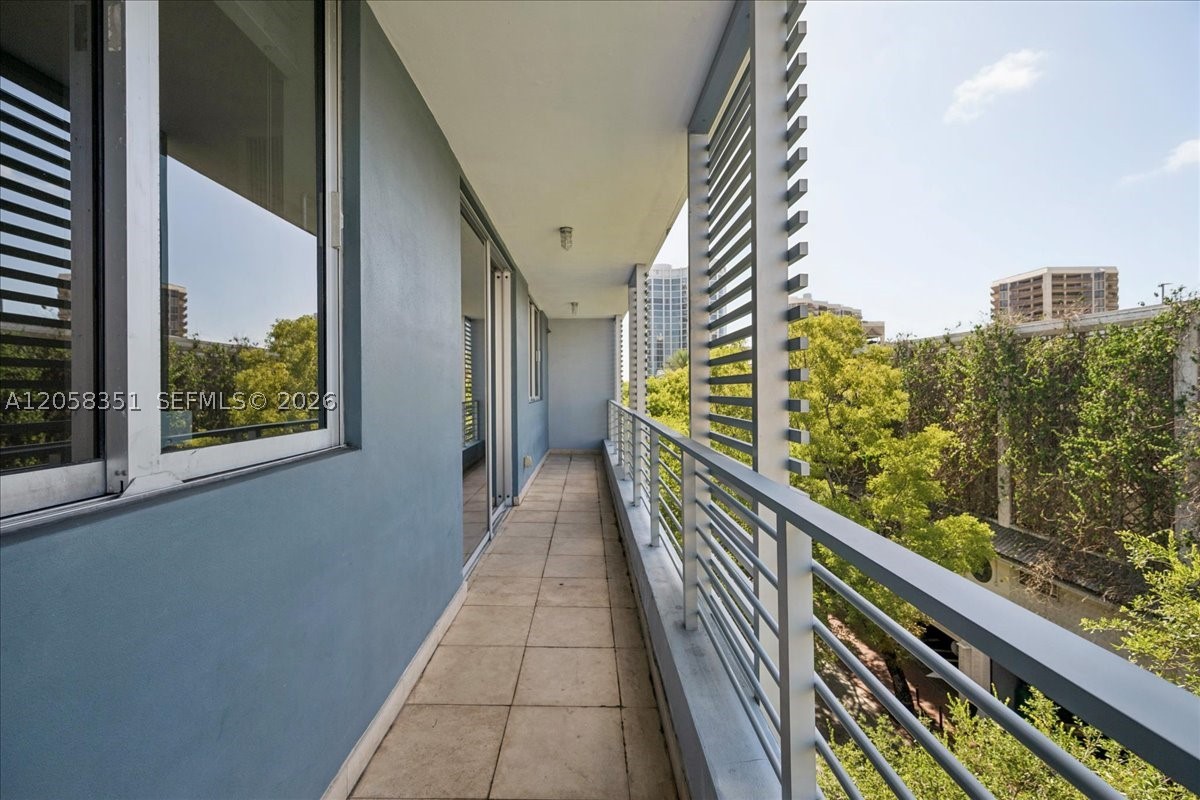 LOFTS AT MAYFAIR CONDO - Residential