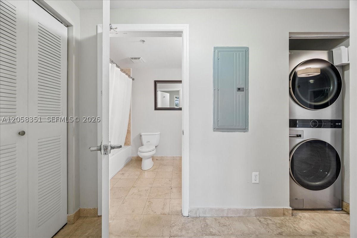 LOFTS AT MAYFAIR CONDO - Residential