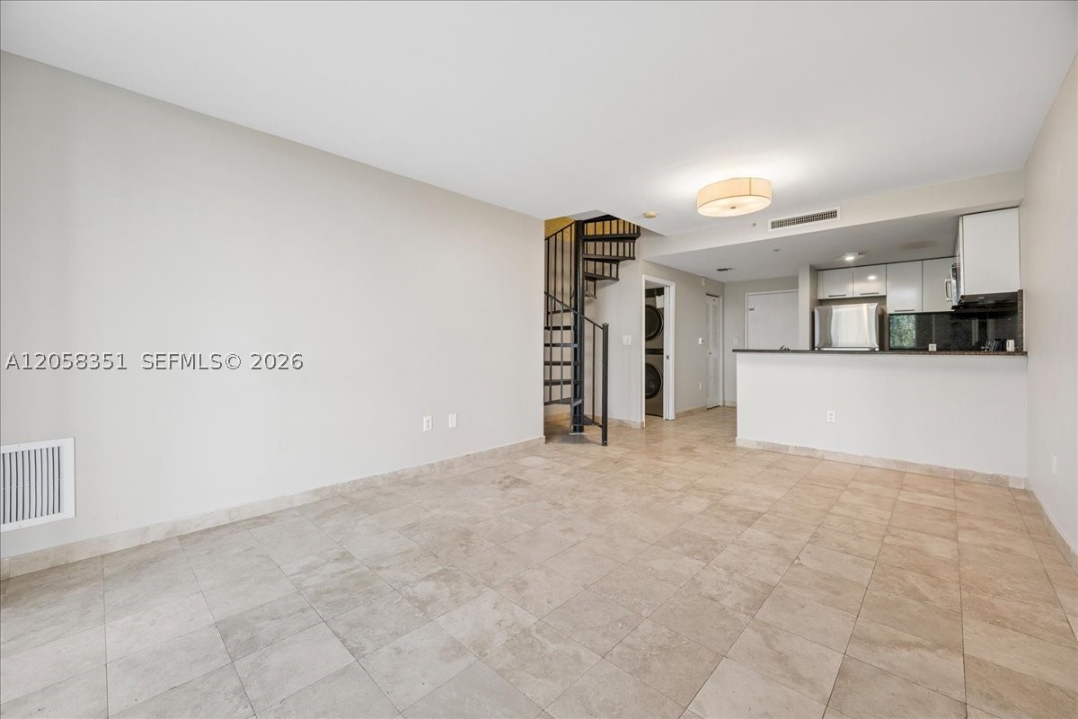 LOFTS AT MAYFAIR CONDO - Residential