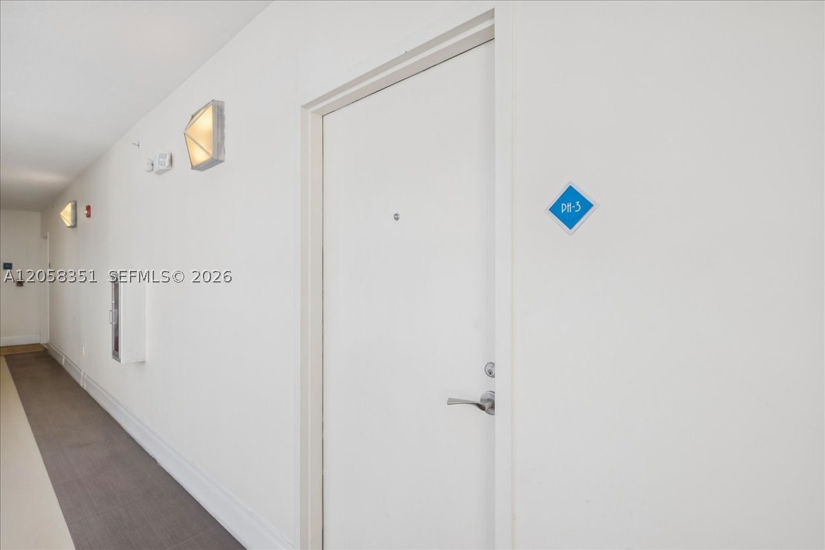LOFTS AT MAYFAIR CONDO - Residential