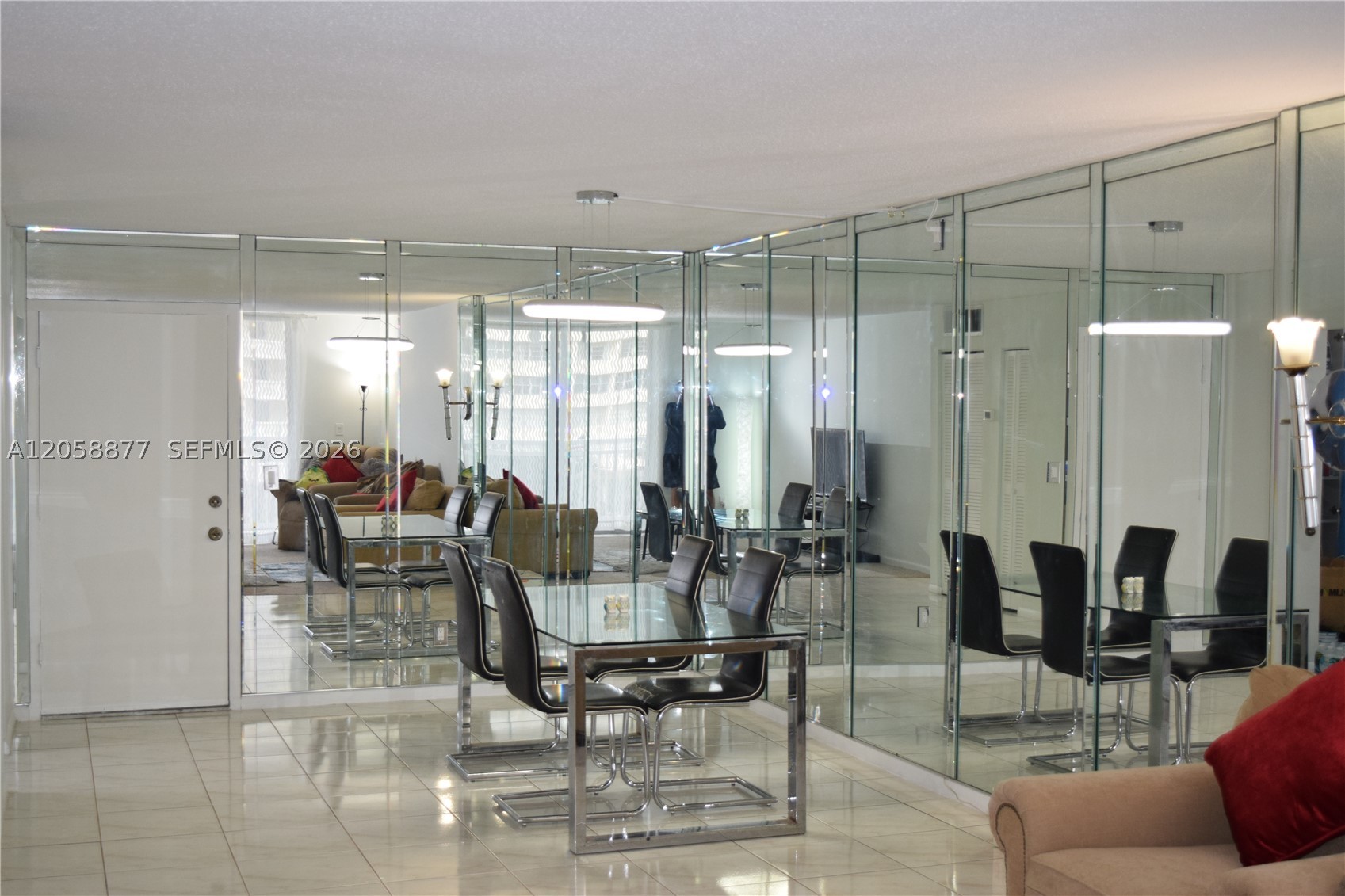 PLAZA TOWERS SOUTH CONDO - Residential