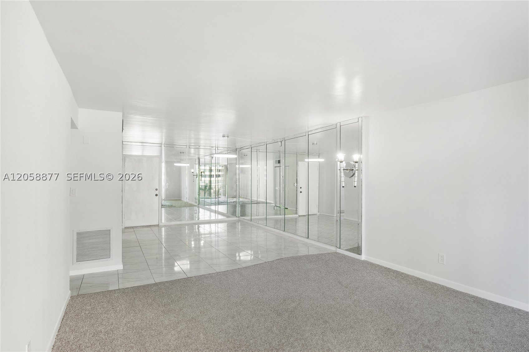 PLAZA TOWERS SOUTH CONDO - Residential