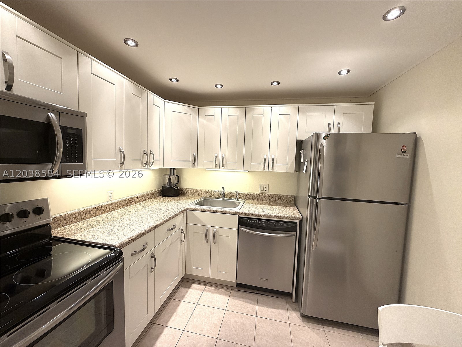 CORONADO CONDO- TOWER II - Residential