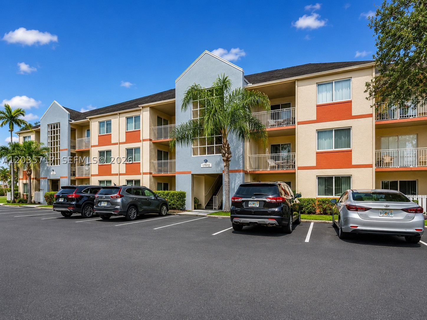 VILLA RUSTICA I CONDO - Residential Lease