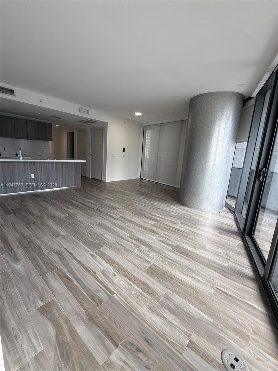 801 SMA RESIDENCES CONDO - Residential Lease