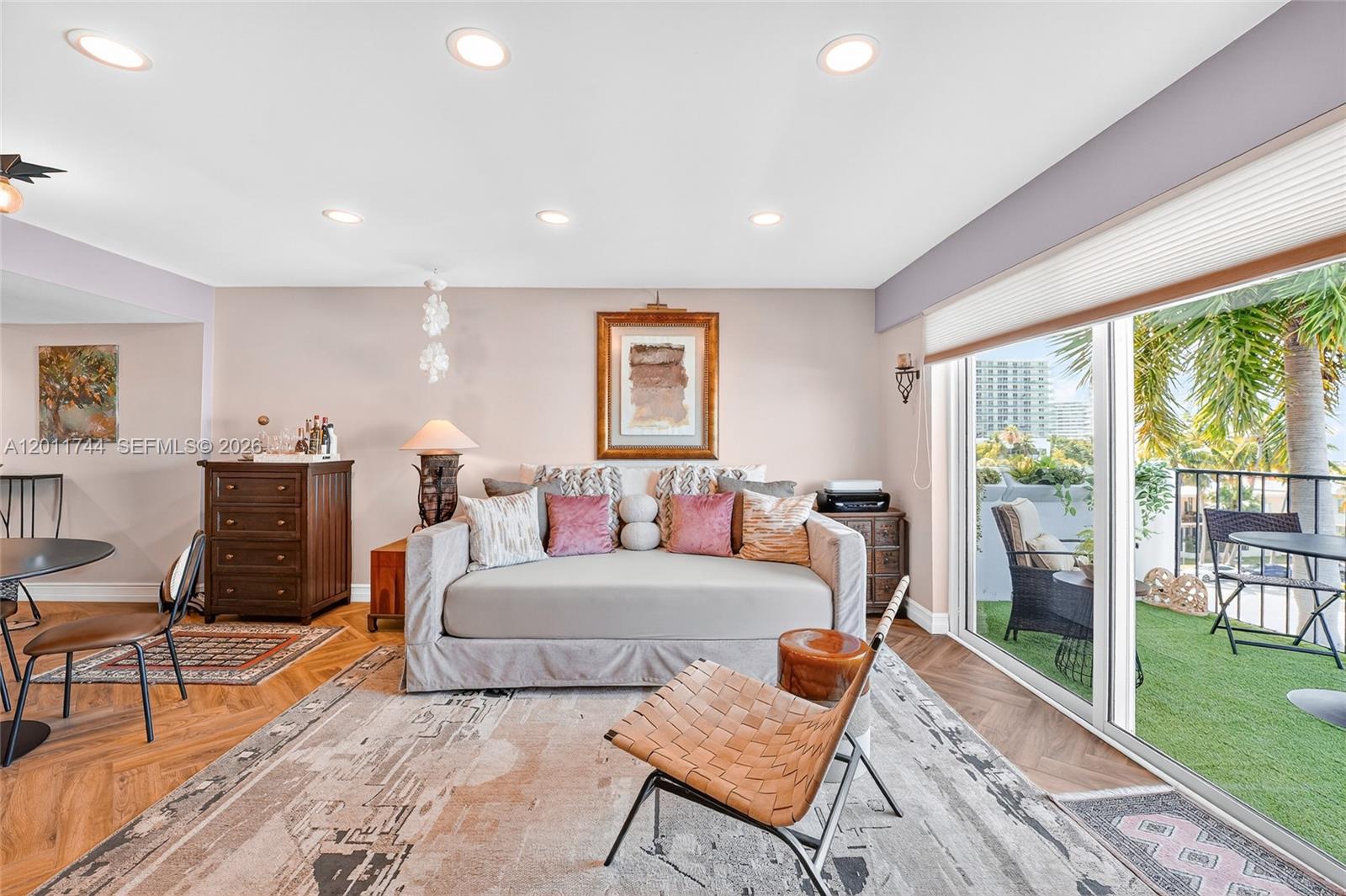 BAYSHORE TERRACE CONDO - Residential