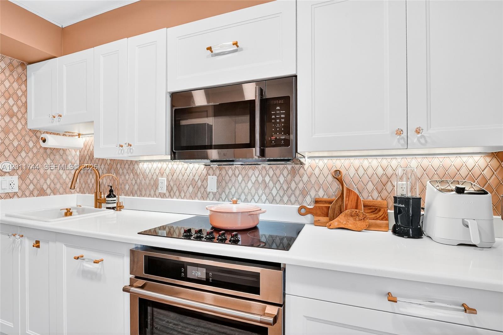 BAYSHORE TERRACE CONDO - Residential