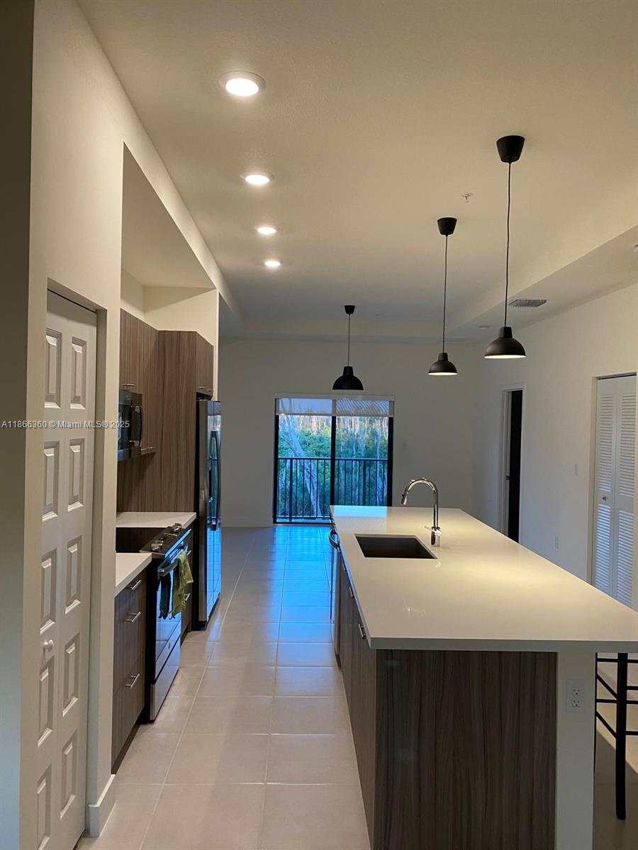 APEX AT PARK CENTRAL COND - Residential